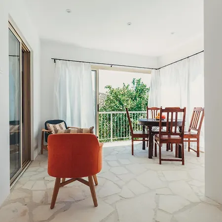 Archondia House - With Pool Apartamento *