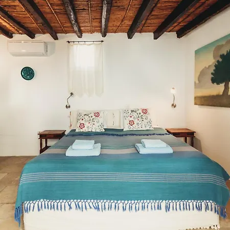 Archondia House - With Pool شقة *