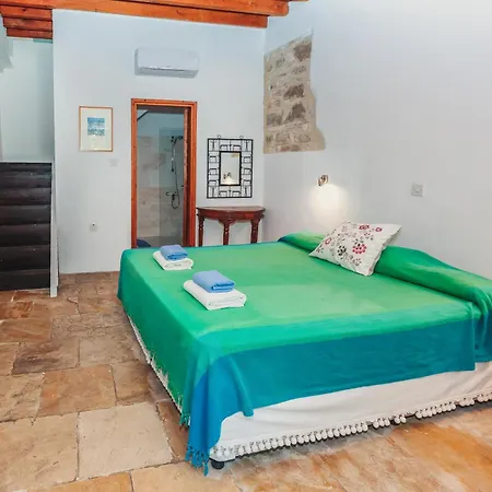 Archondia House - With Pool Apartment Kalavasos