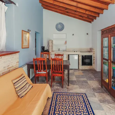 Archondia House - With Pool شقة *