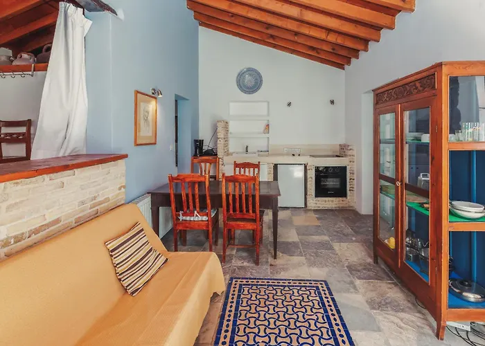 Archondia House - With Pool Apartment *