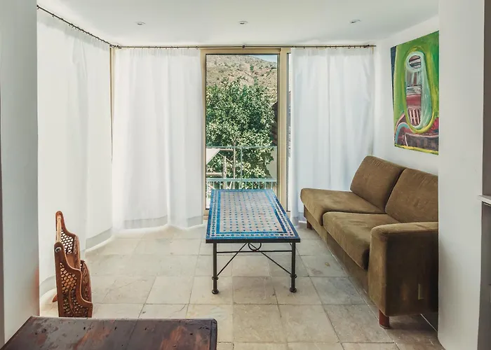 Archondia House - With Pool